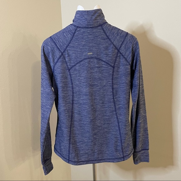 Old Navy active 1/4 zip pullover - Picture 2 of 6
